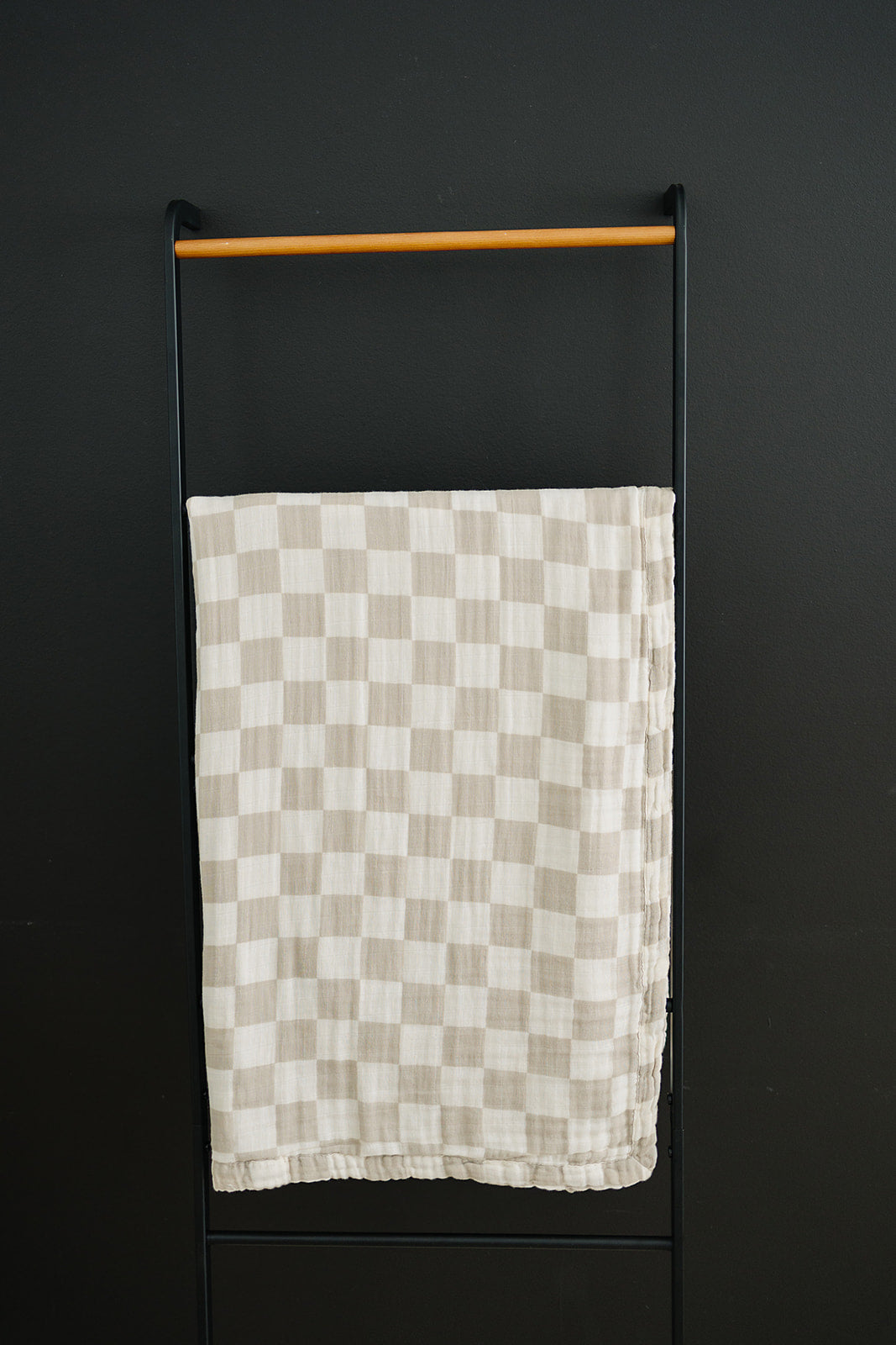 Taupe Checkered Muslin Quilt Blanket