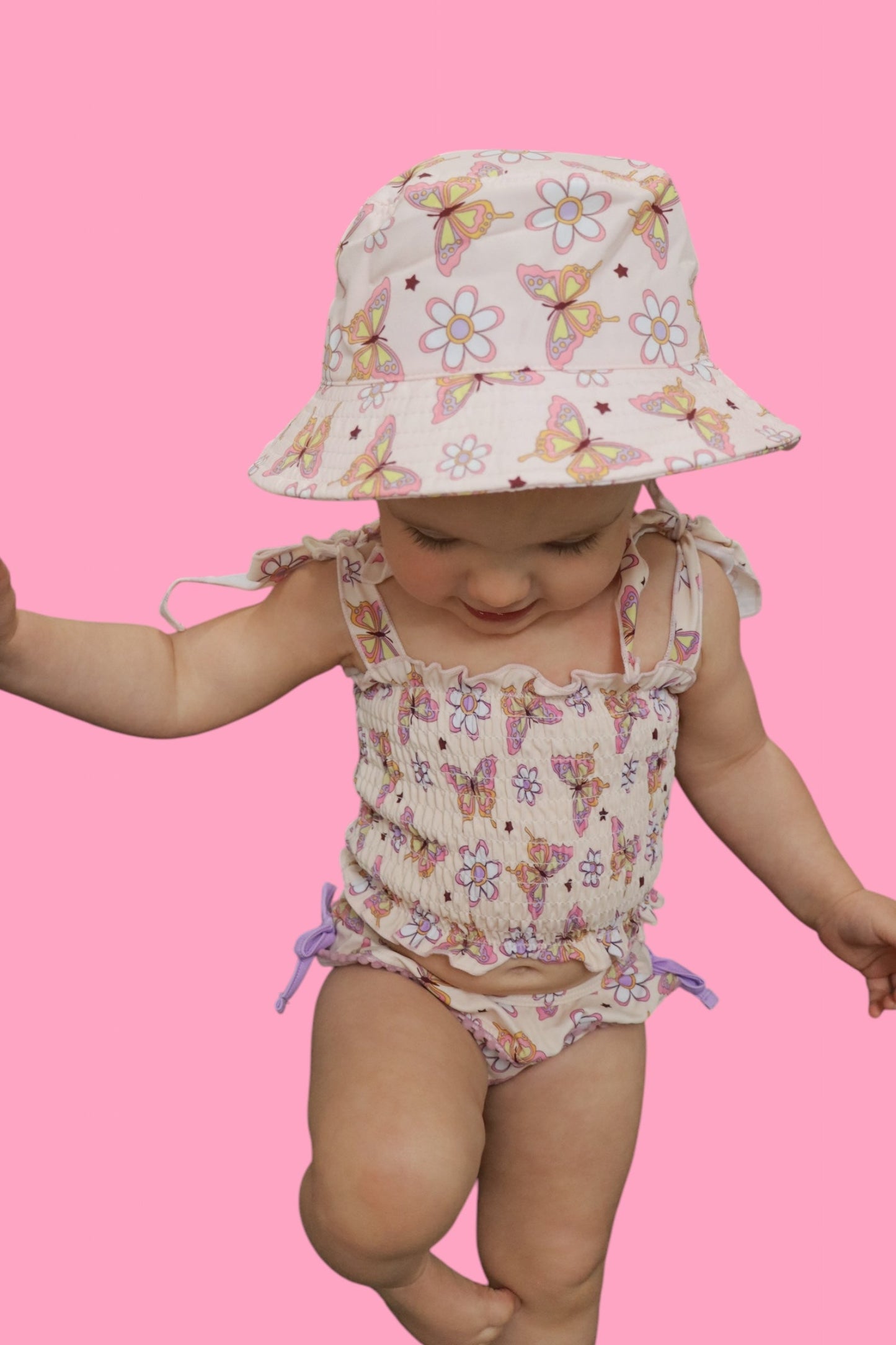 BLOSSOMIN’ BUTTERFLY DREAM BUCKET HAT