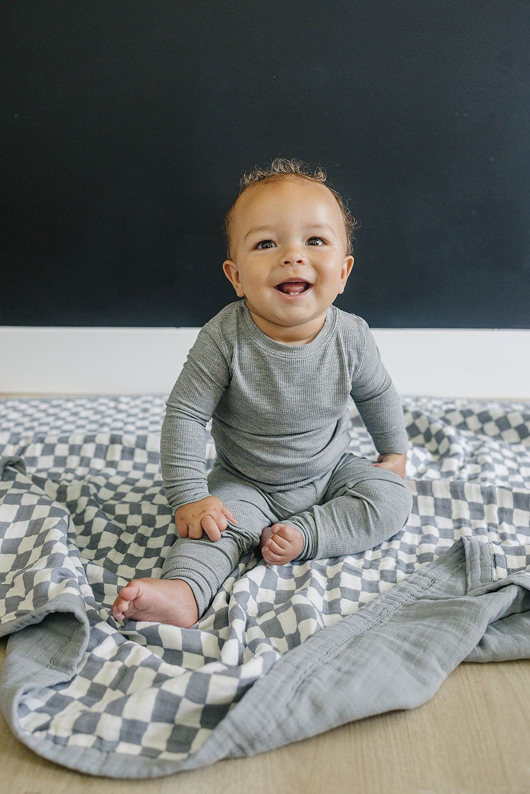 Dusty Blue Wavy Checkered Muslin Quilt Blanket