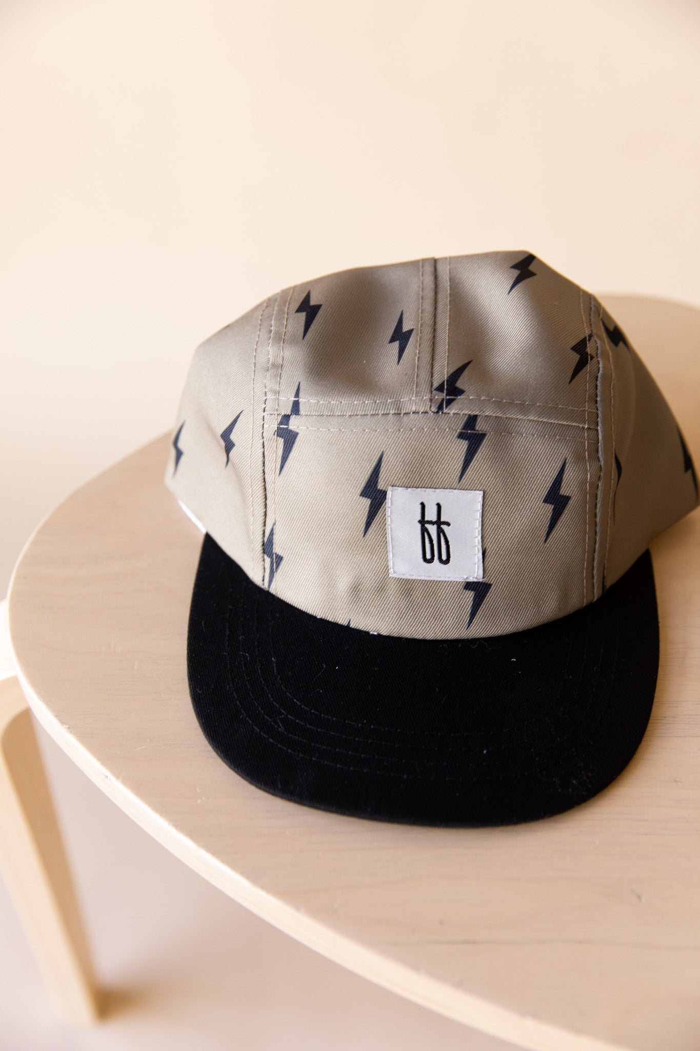 Snap Back | Lightning Bolt