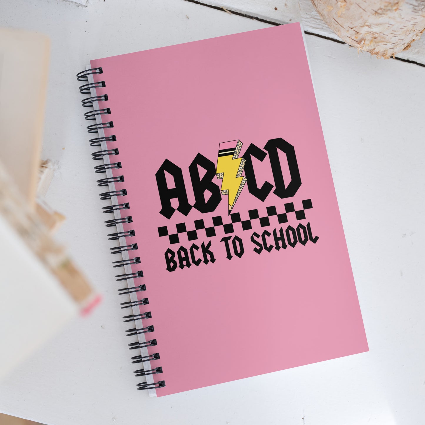 Spiral notebook - Pink - 140 Pages