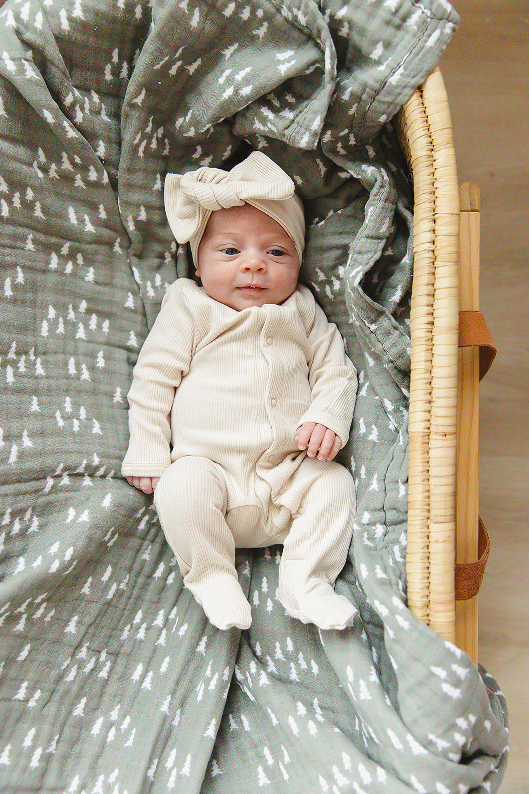Vanilla Organic Cotton Ribbed Snap Romper