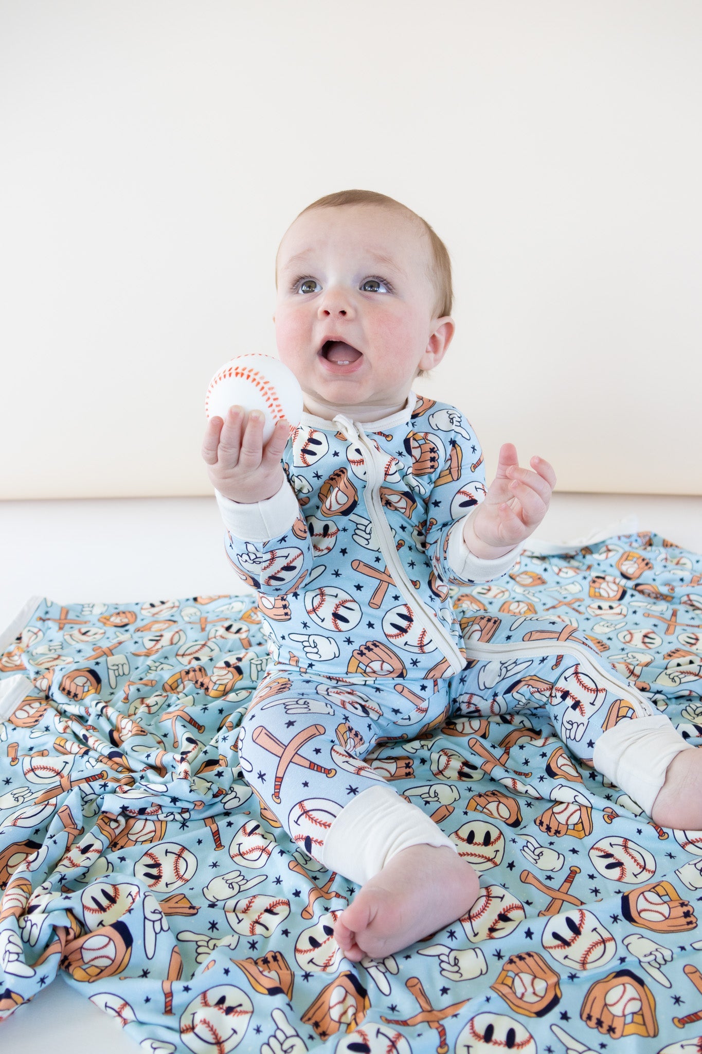 BASEBALL SMILEY DREAM ZIPPER ROMPER