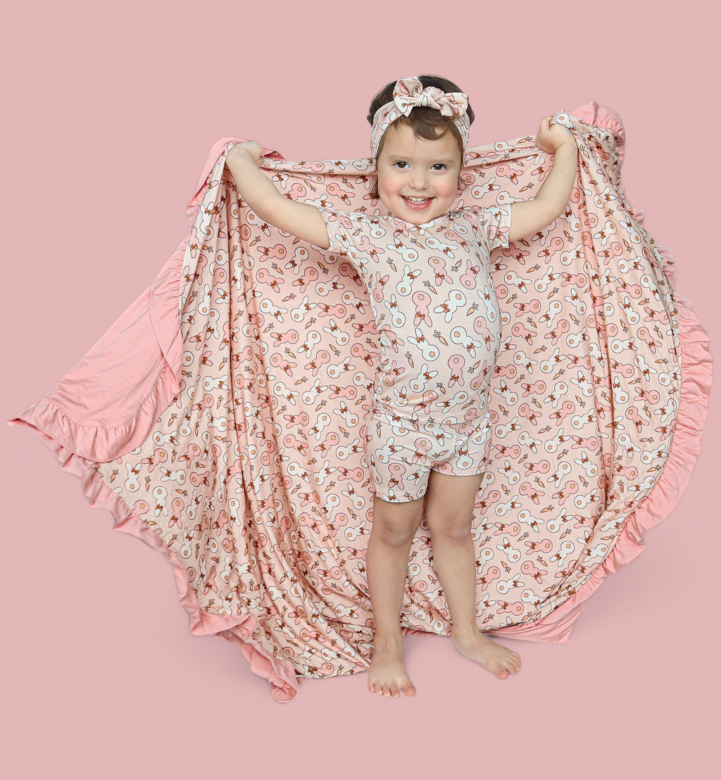BUNNIES AND BOWS DREAM SHORT SET