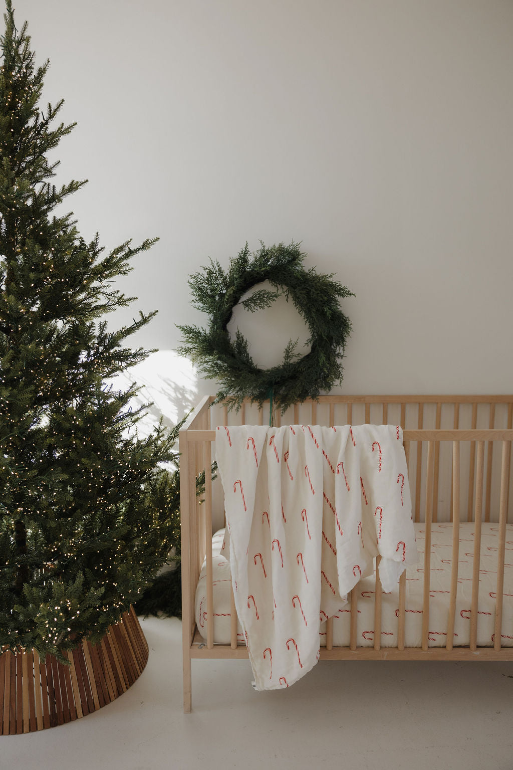 Muslin Crib Sheet | Candy Cane