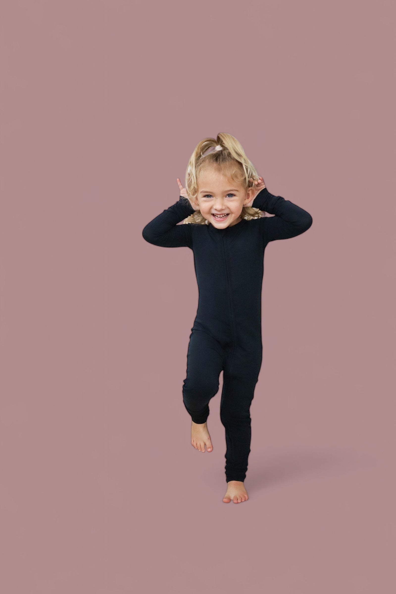 BLACK DREAM ZIPPER ROMPER