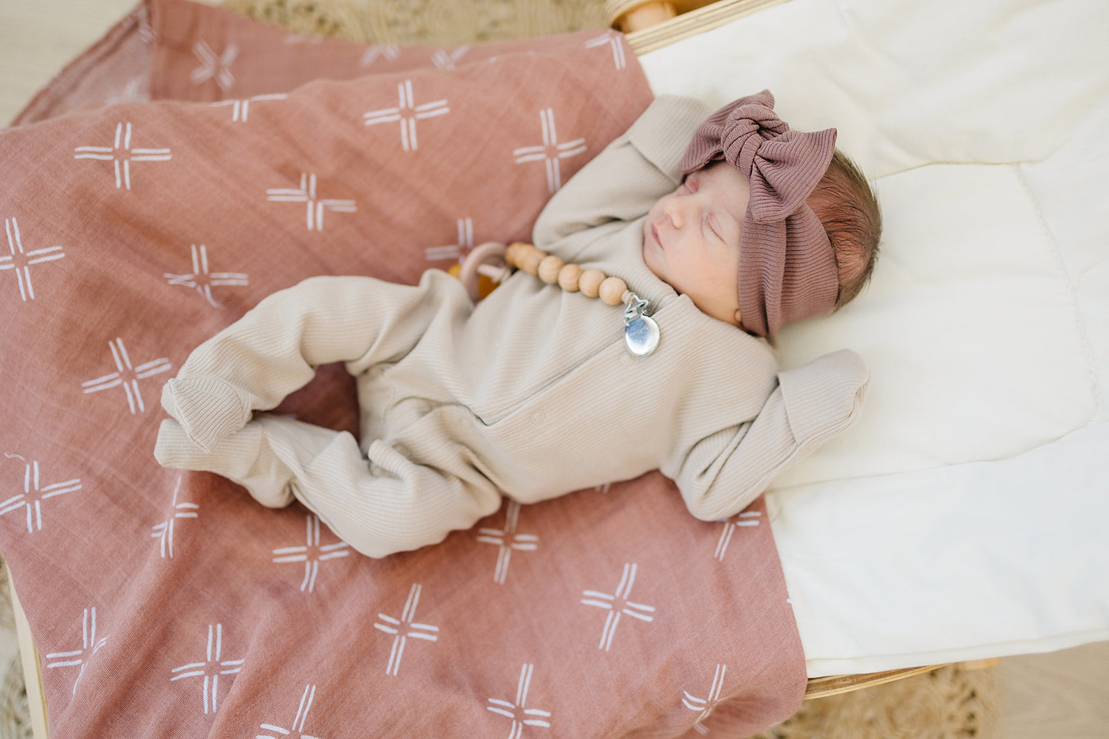 Oatmeal Organic Cotton Ribbed Snap Romper