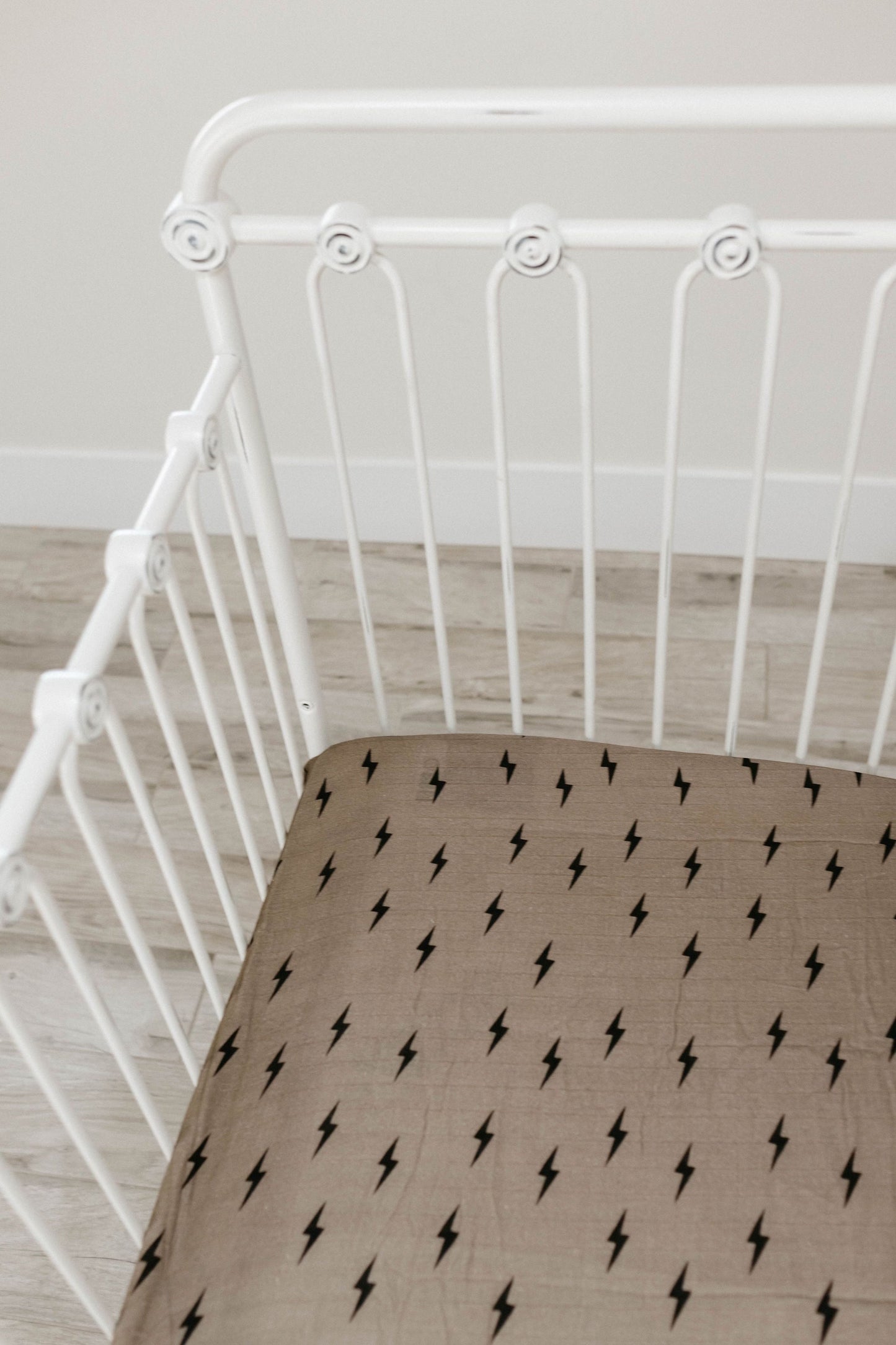 Muslin Crib Sheet | Lightning Bolt