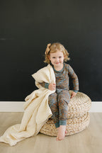 Cream Lace Muslin Quilt Blanket