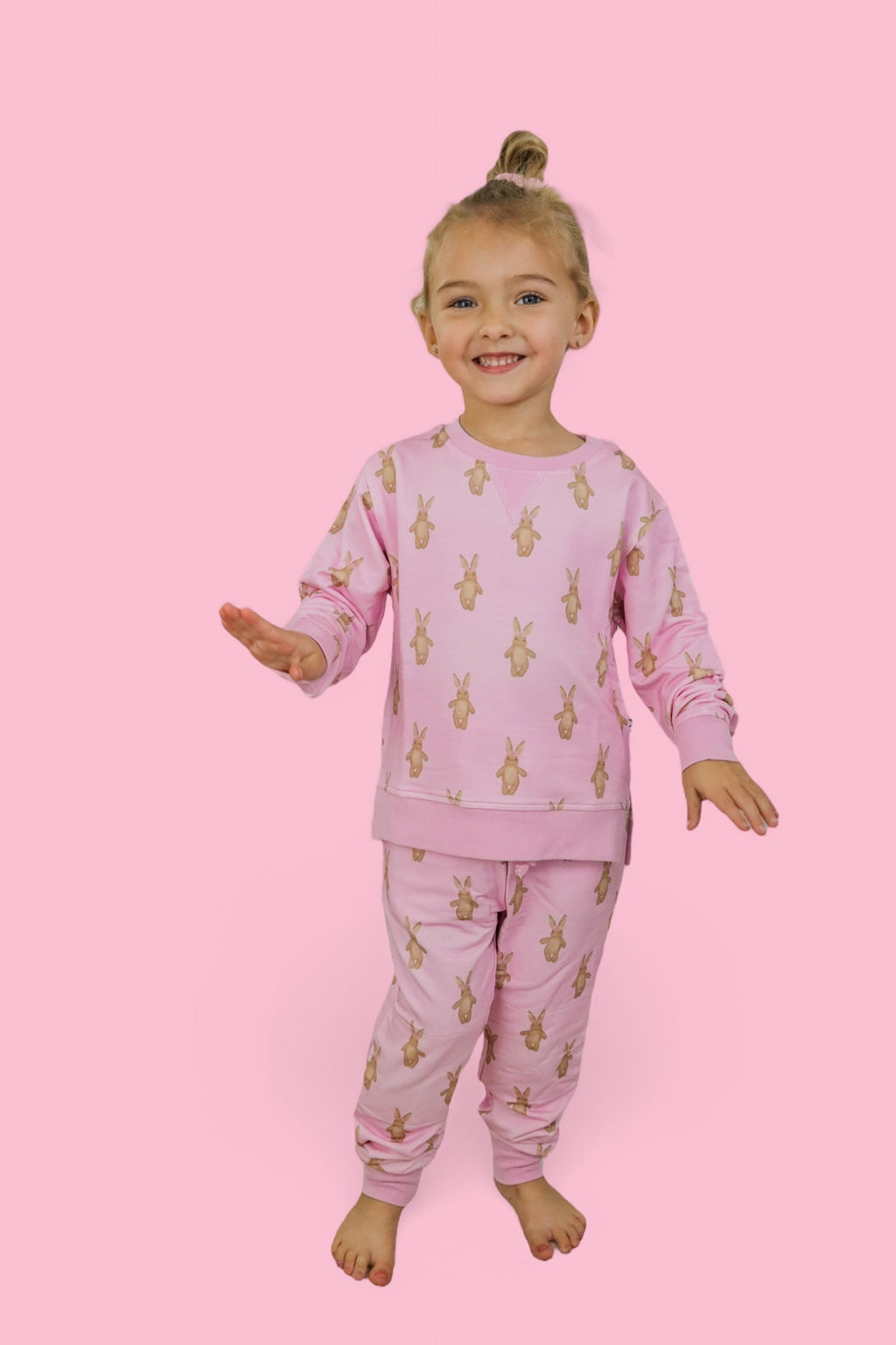 BLUSHIN' BUNNIES DREAM JOGGER