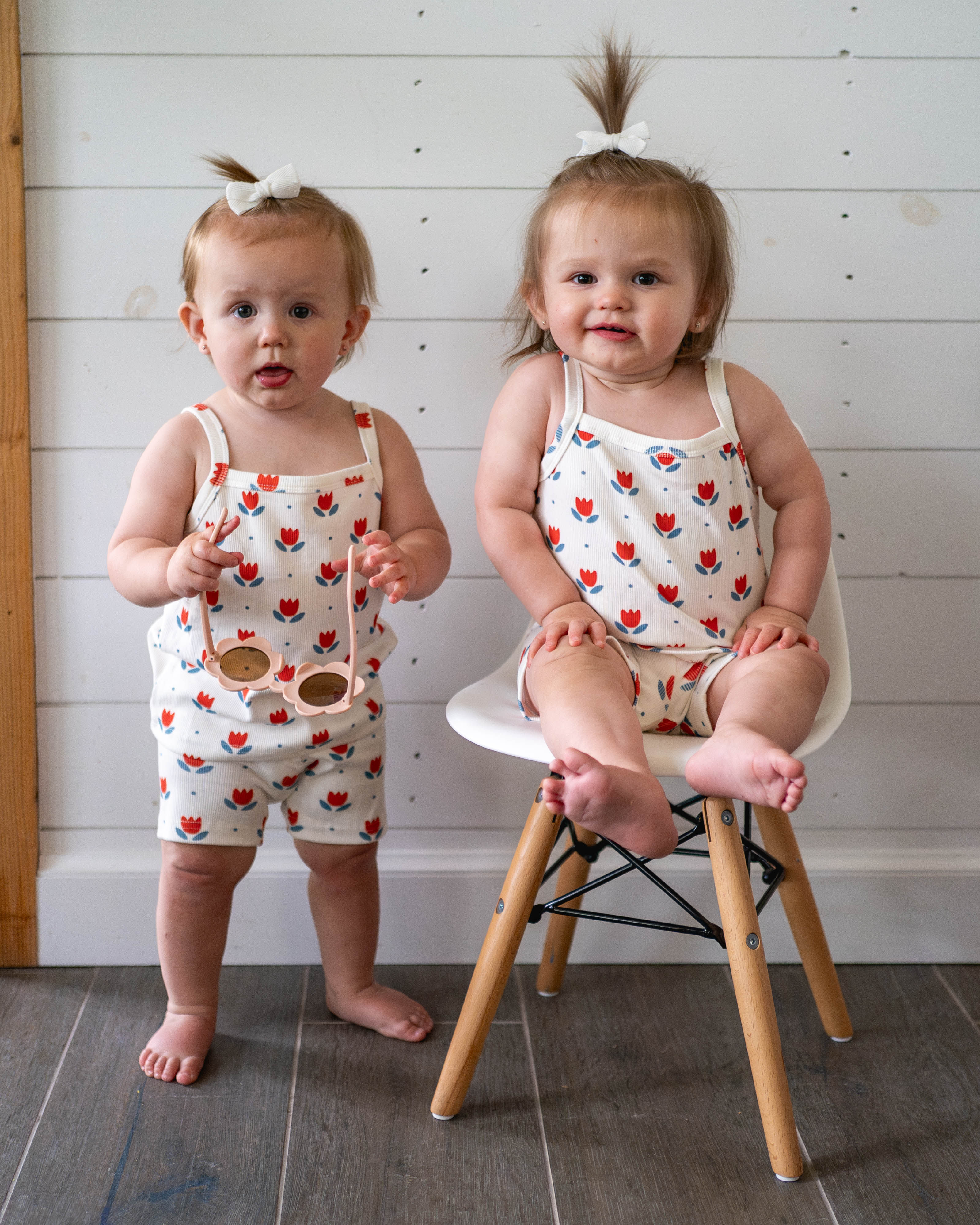 Red White & Blue Tulip Floral Ribbed Bamboo 2pc Tank Set