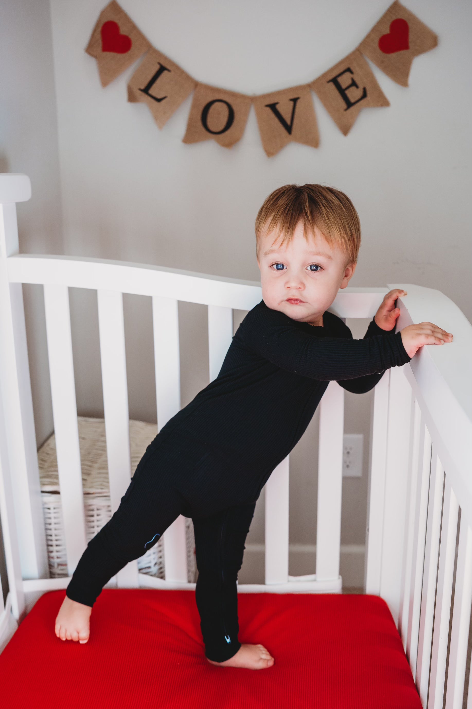 BLACK RIB DREAM ZIPPER ROMPER