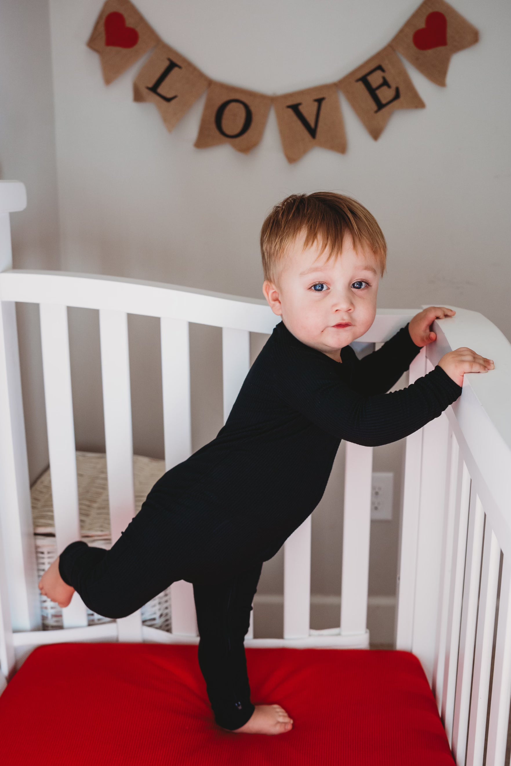 BLACK RIB DREAM ZIPPER ROMPER