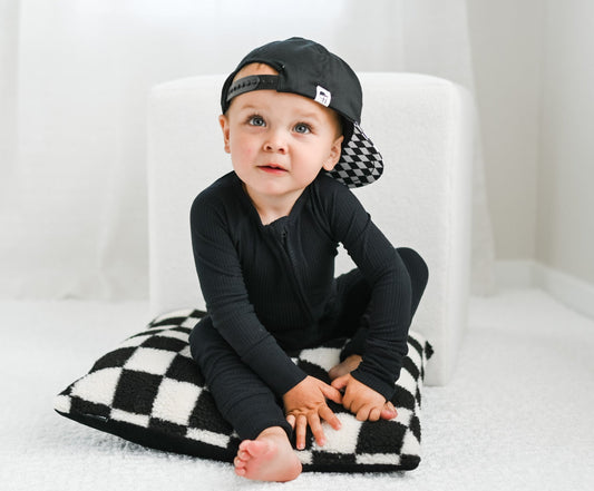 BLACK RIB DREAM ZIPPER ROMPER