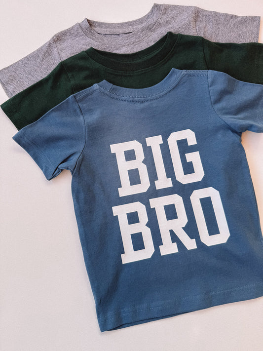 essential big bro tee