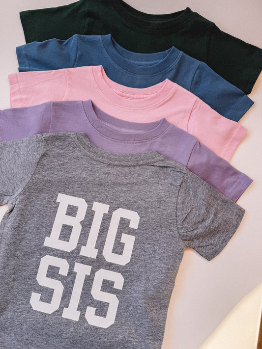 essential big sis tee