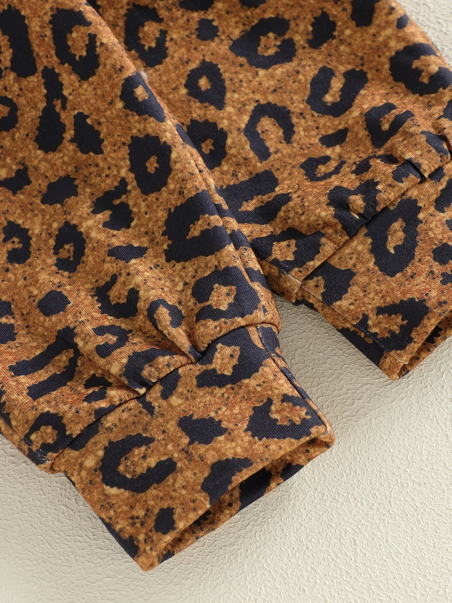 Baby Toddler Girls 2Pcs Auntie's Bestie Spring Outfit Letter Embroidery Long Sleeve Round Neck Pullover Top + Leopard Pants Jogger Set