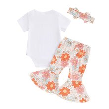 Load image into Gallery viewer, Baby Girls 3PCS In My Auntie&#39;s Bestie Era Set Short Sleeve Letter Print Romper Flowers Floral Print Flared Pants Headband Outfit
