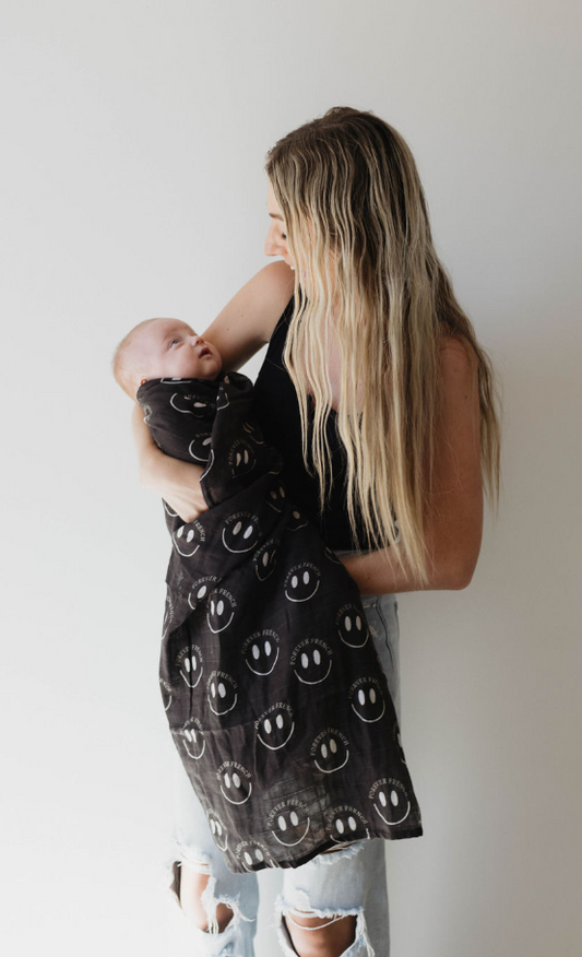 Muslin Swaddle | Charcoal & White ff Smile