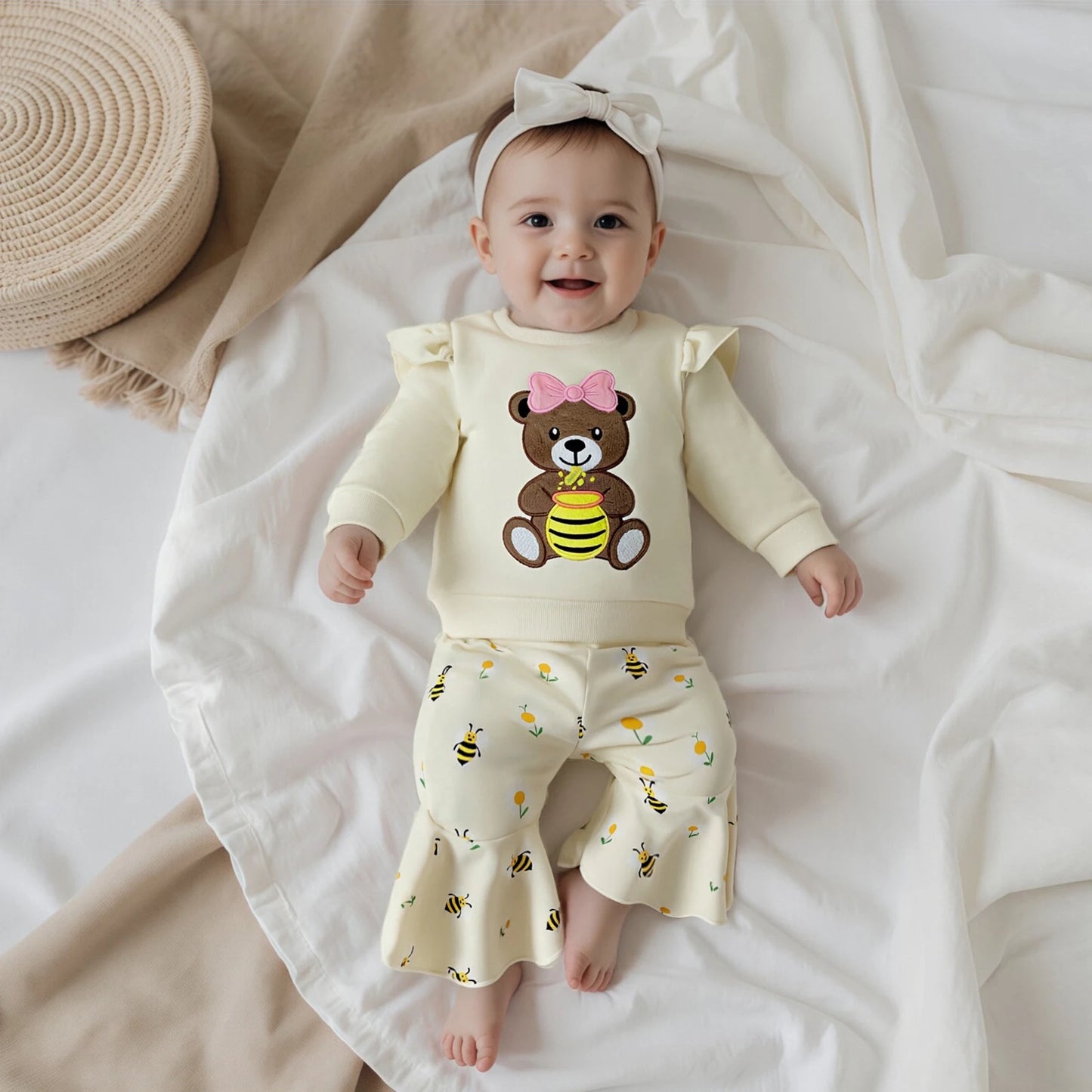 Baby Toddler Girls 2Pcs Pants Sets Long Sleeve O Neck Bear Embroidery Top Bee Print Flared Pants