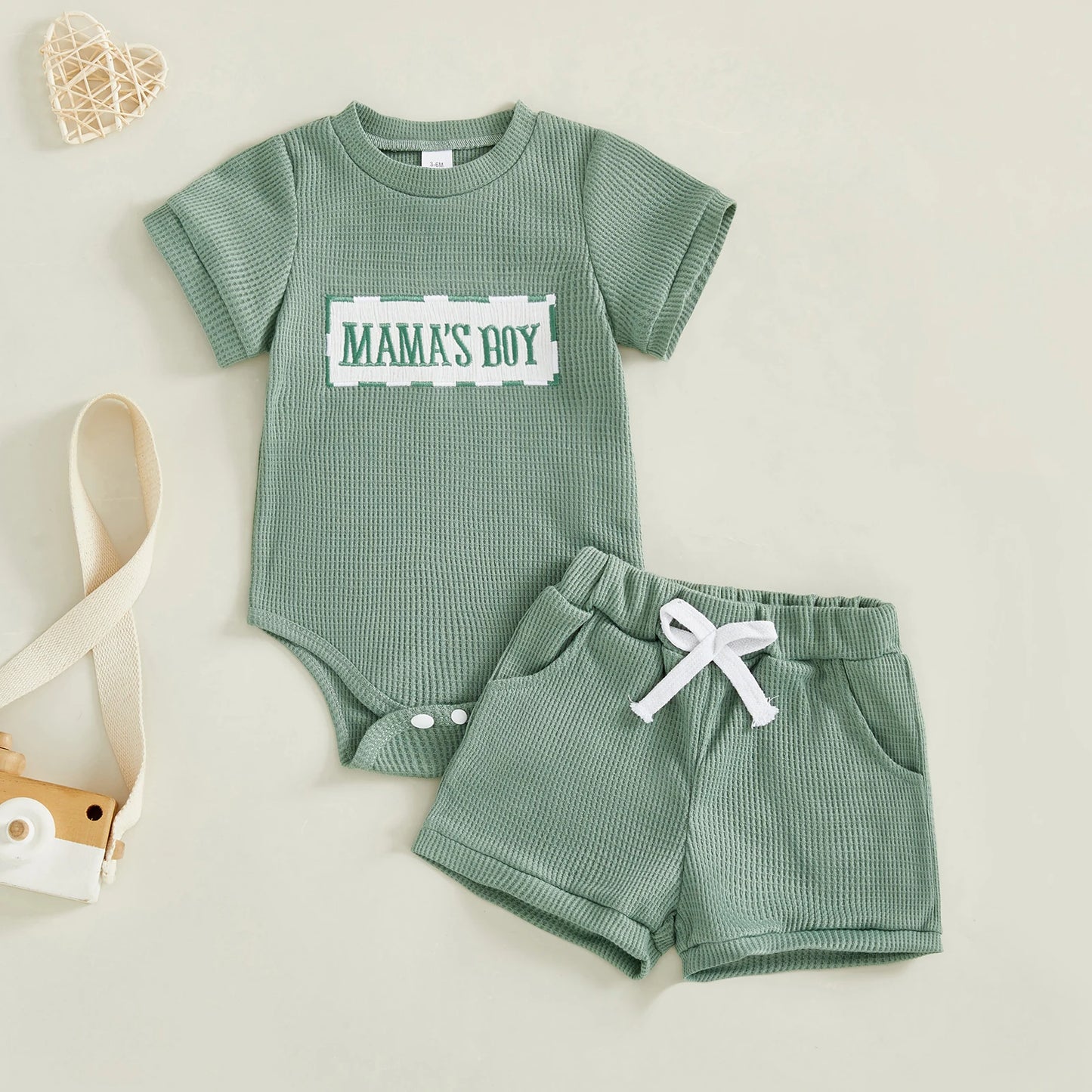 Baby Boy Girl 2Pcs Summer Clothes Mama's Boy / Auntie's Little Bestie Letter Embroidery Short Sleeve Romper Shorts 2 Pcs Outfit Set