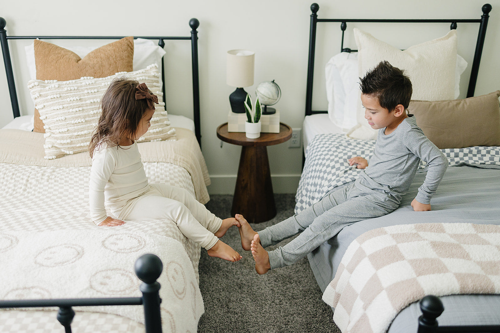 Dusty Blue Wavy Checkered Twin Muslin Quilt Blanket