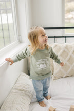 Farm Fresh Christmas Trees Crewneck Sweatshirt Top