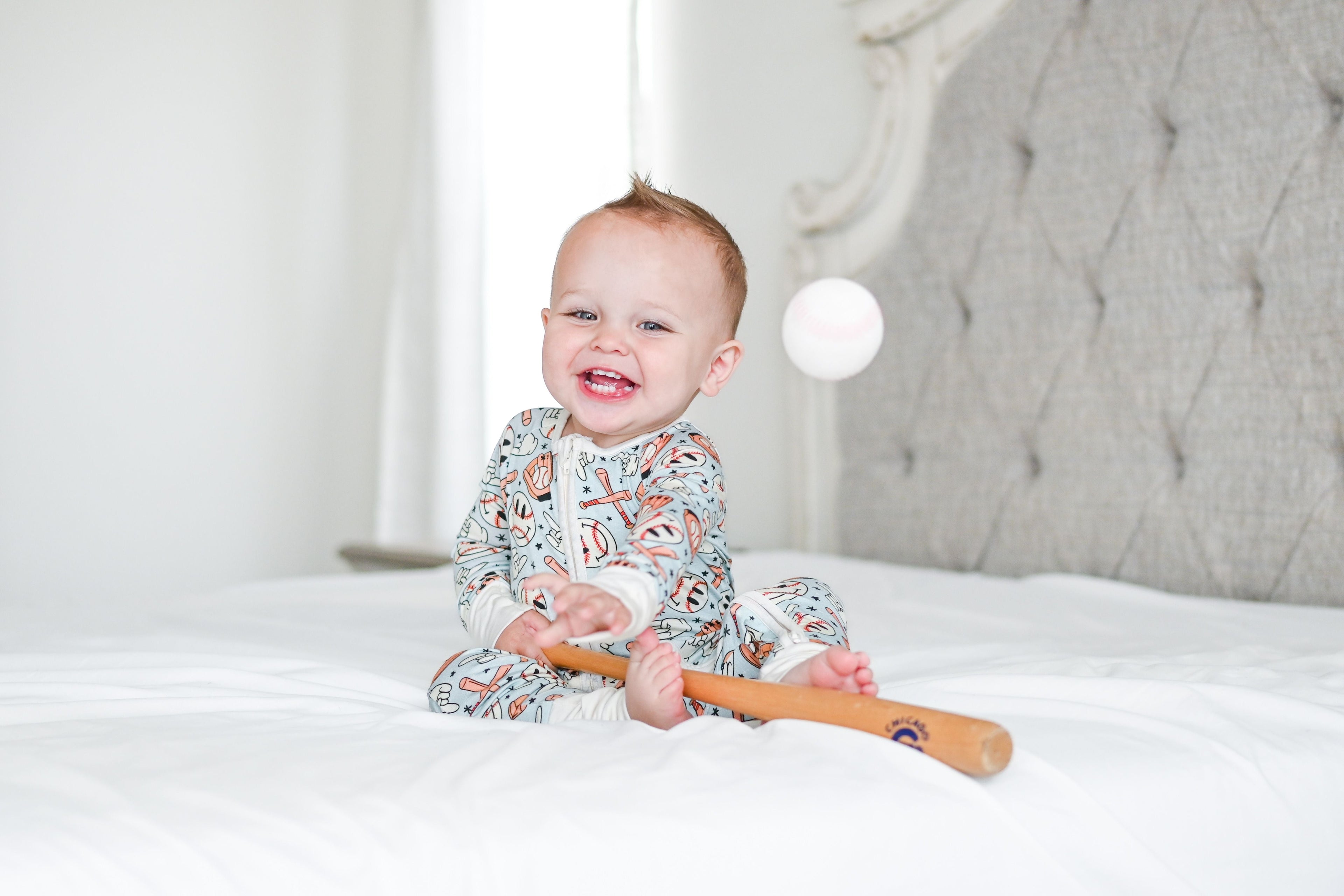 BASEBALL SMILEY DREAM ZIPPER ROMPER