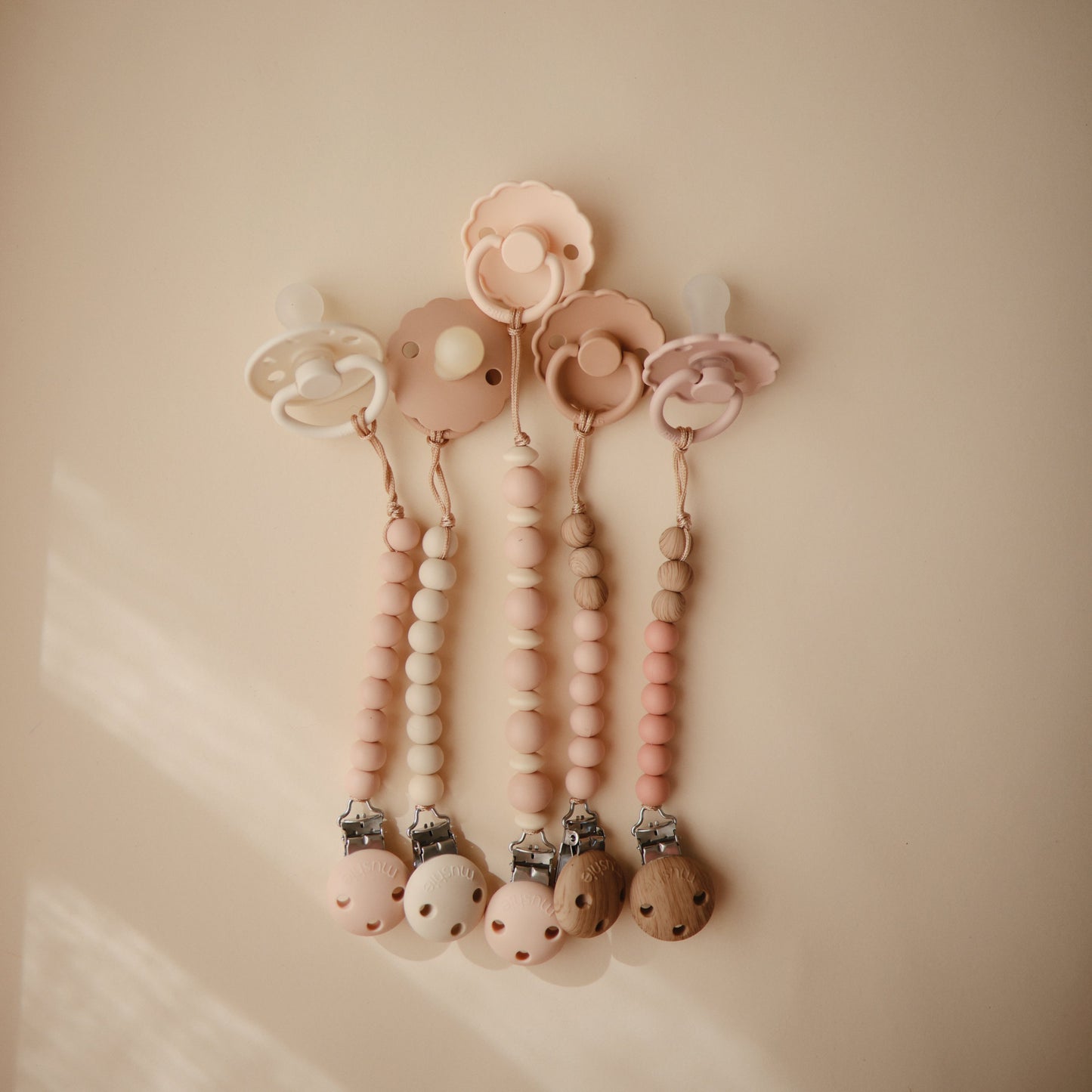 Silicone Pacifier Clip | Luna