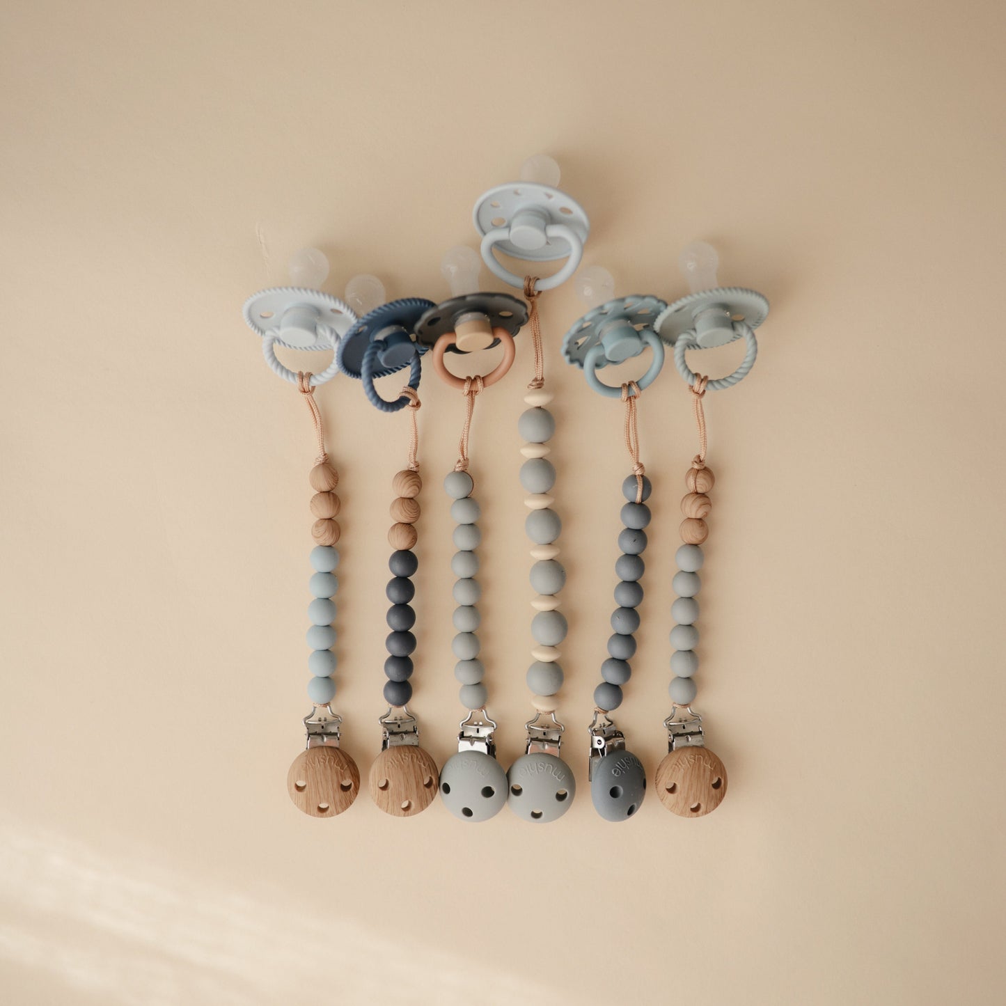 Silicone Pacifier Clip | Eva