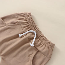 Load image into Gallery viewer, Toddler Kid Boys 2Pcs Color Block Stripe Chest Pocket T-Shirt and Drawstring Shorts Outfit
