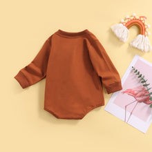 Load image into Gallery viewer, Babe Print Baby Boy Girl Long Sleeve Romper
